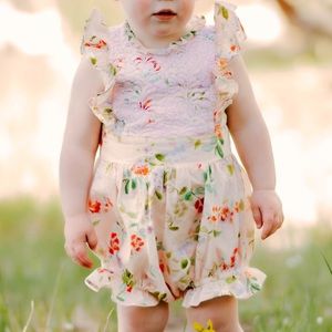 Mi Golondrina Floral Romper